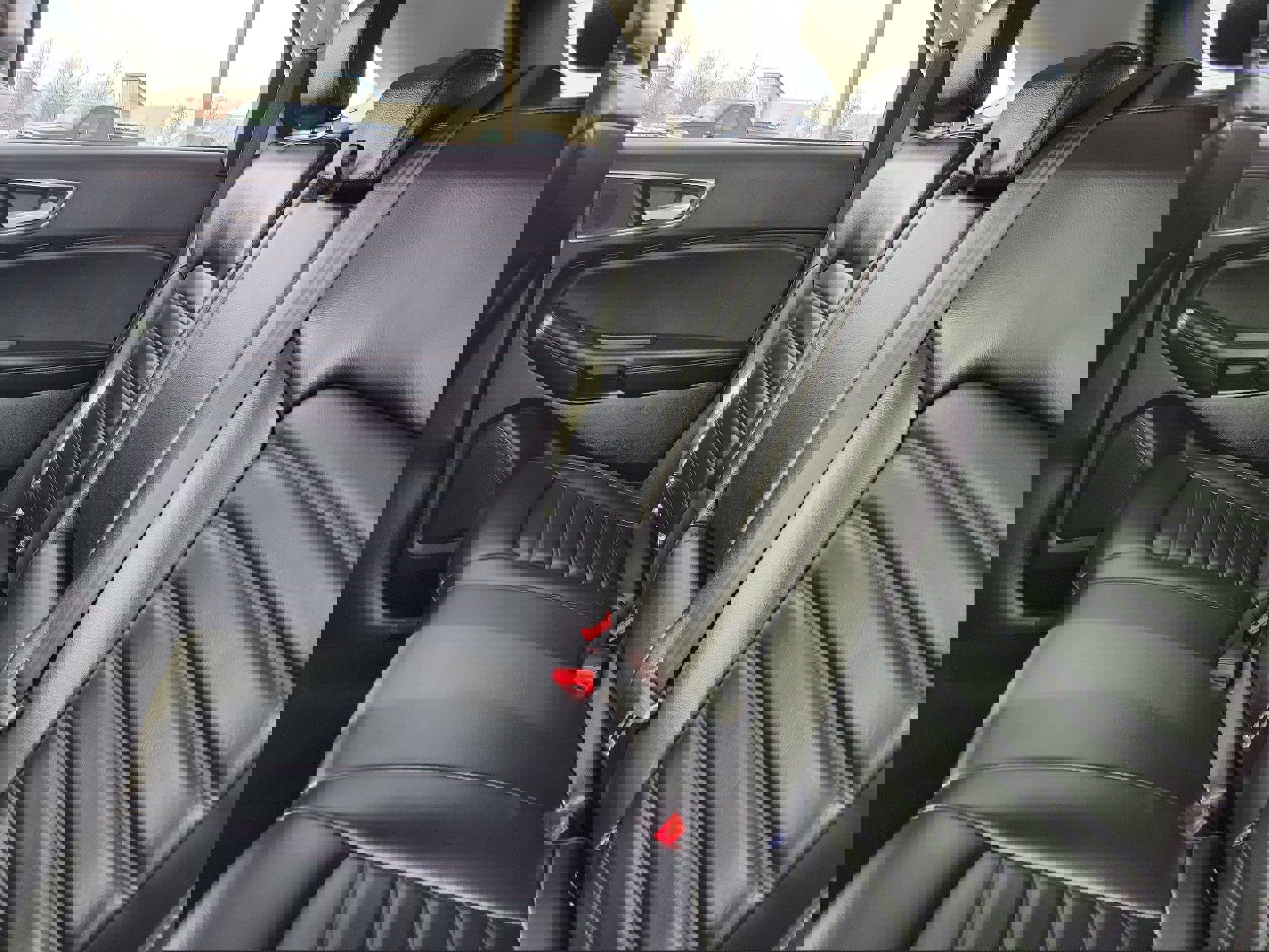 Used 2024 Ford Edge SEL w/ Convenience Package image 12