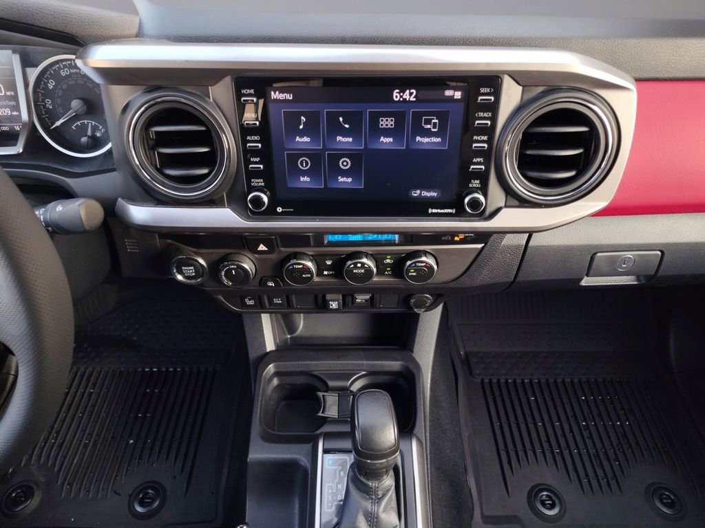 Used 2023 Toyota Tacoma SR5 w/ Technology Package AWD/4WD image 8