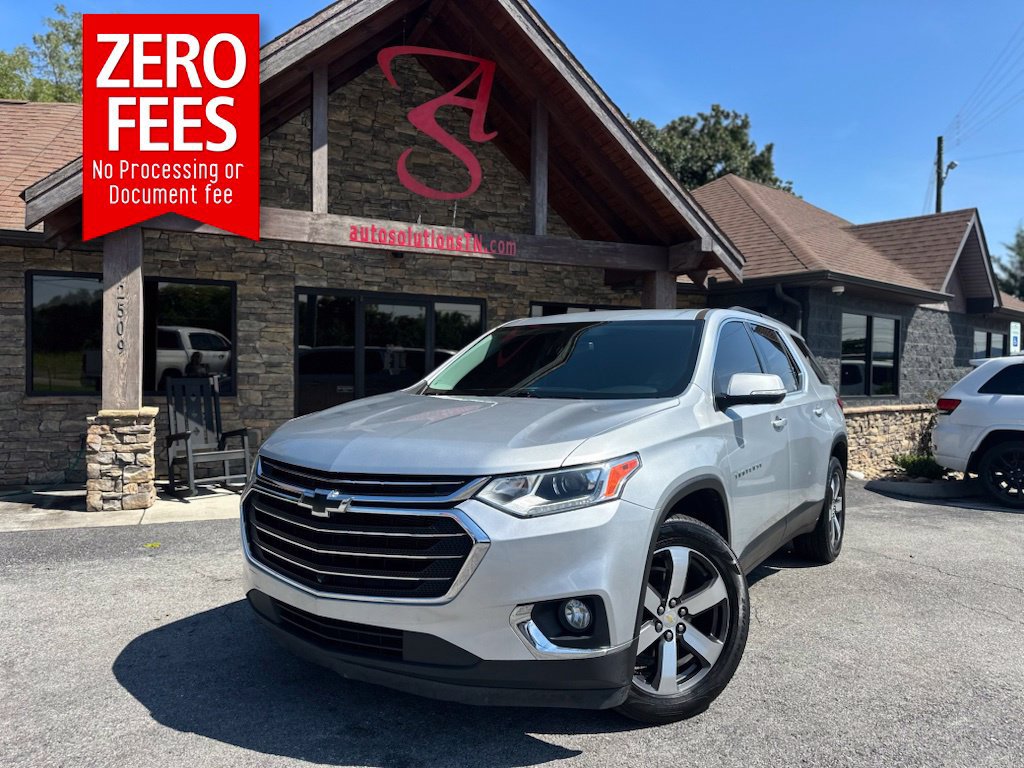 Used 2021 Chevrolet Traverse LT w/ LT Premium Package FWD image 1