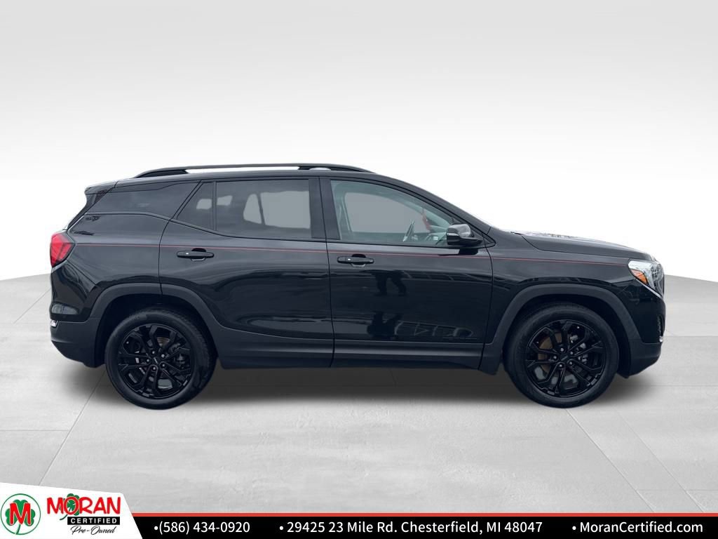 Used 2021 GMC Terrain SLT w/ Elevation Edition image 6