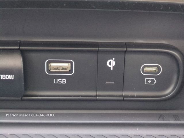 Used 2025 Kia Sportage EX image 23