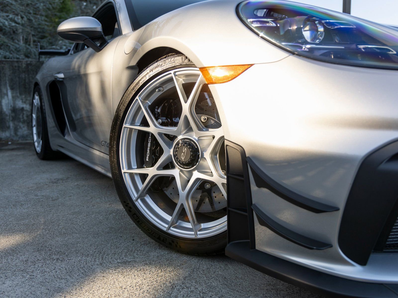 Certified 2025 Porsche 718 Cayman GT4 RS RWD image 17