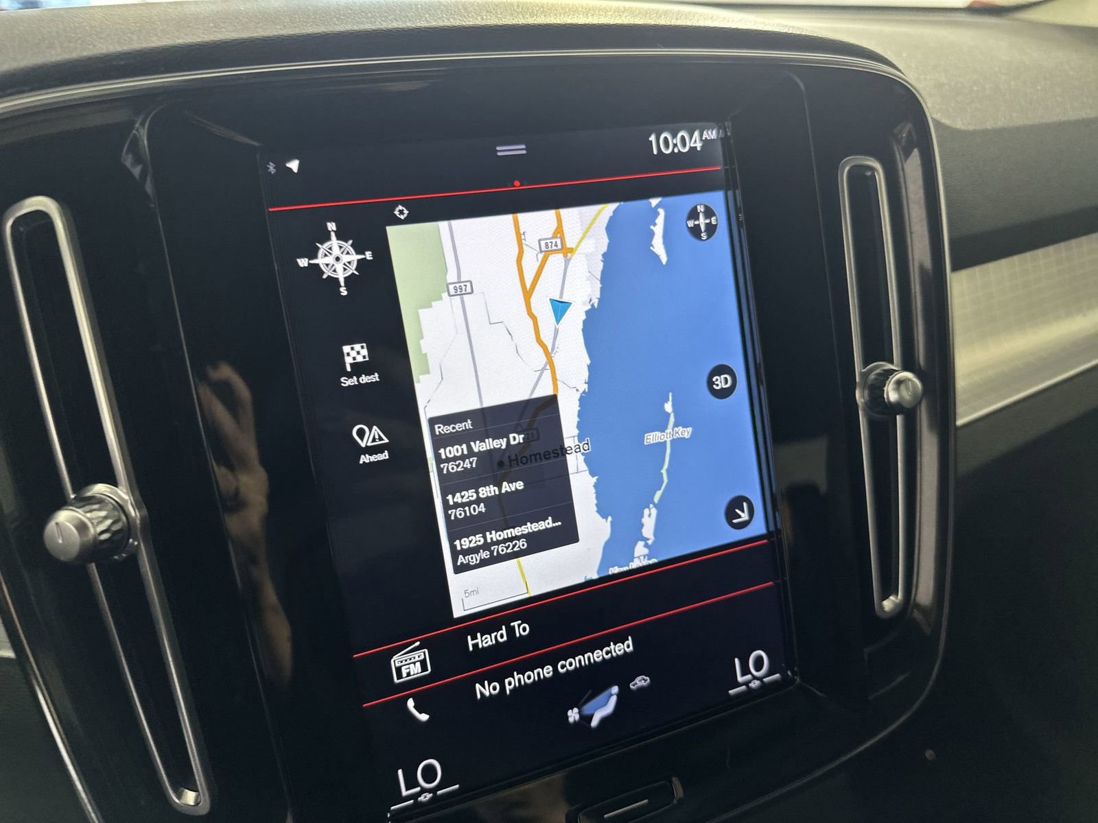 Used 2021 Volvo XC40 T4 Momentum w/ Protection Package Premier FWD image 18