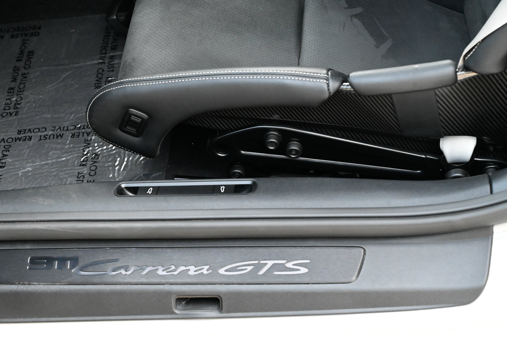 Used 2024 Porsche 911 Carrera GTS RWD image 18