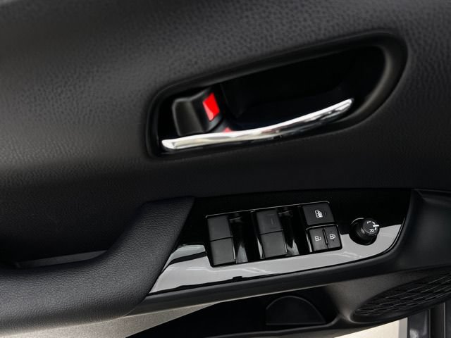 Used 2022 Toyota Prius Prime XLE FWD image 22