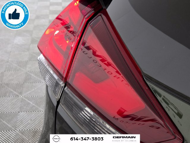 Used 2019 Nissan Rogue SV w/ Sun & Sound Touring Package AWD/4WD image 16