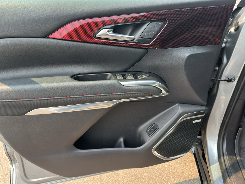 Certified 2024 Chevrolet Traverse RS w/ LPO, Floor Liner Package AWD/4WD image 19