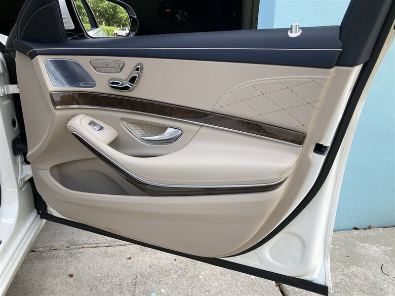 Used 2015 Mercedes-Benz S 550 Sedan image 37