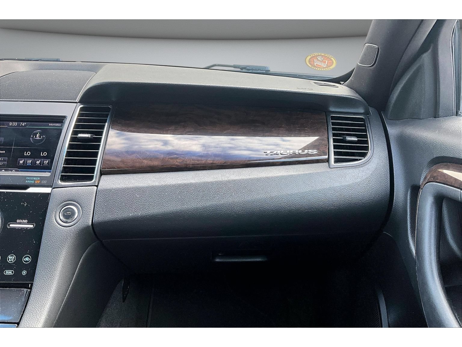 Used 2013 Ford Taurus Limited FWD image 46