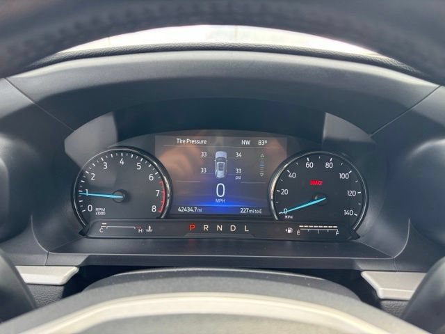 Used 2023 Ford Explorer XLT w/ Equipment Group 202A AWD/4WD image 11