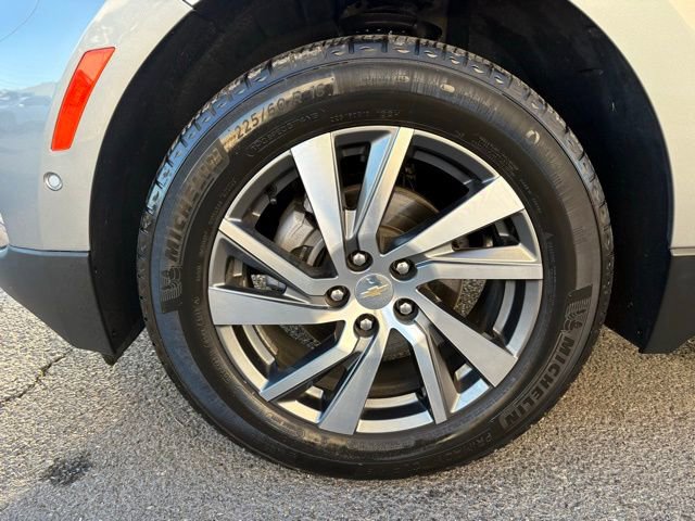 Used 2024 Chevrolet Equinox Premier image 6