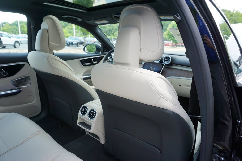 Certified 2025 Mercedes-Benz C 300 Sedan image 57