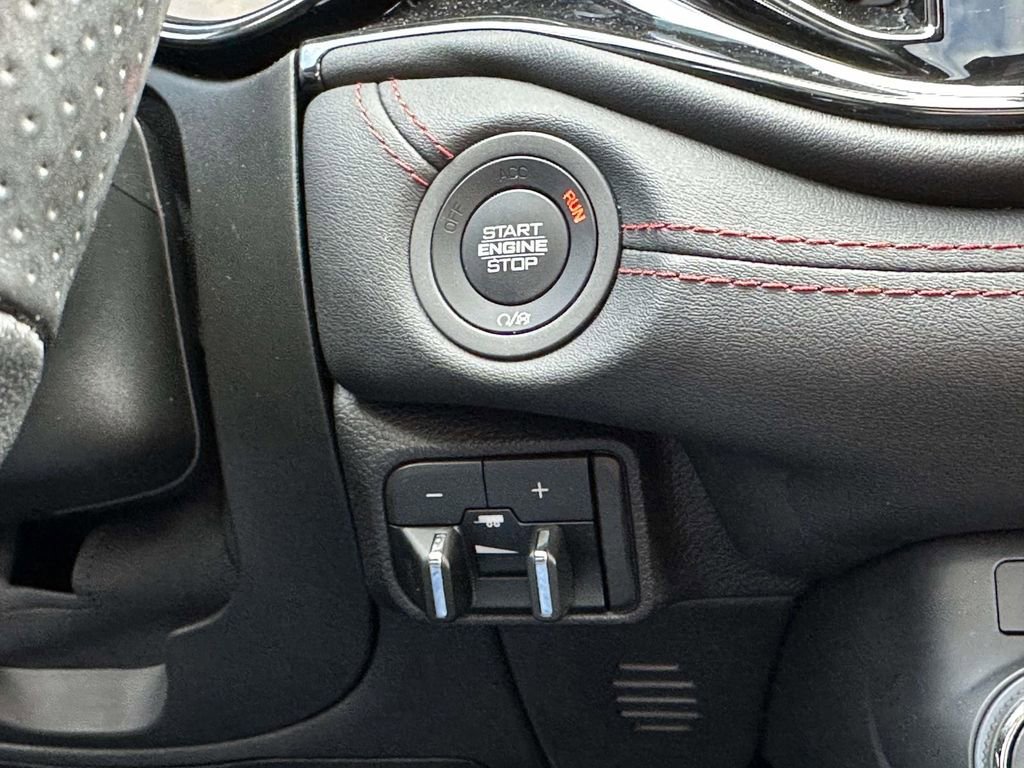 Used 2023 Dodge Durango GT image 32