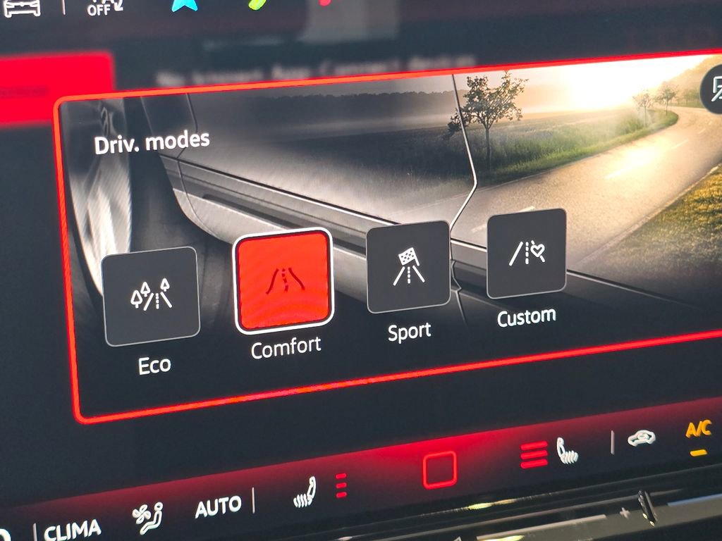 New 2026 Volkswagen GTI SE FWD image 7