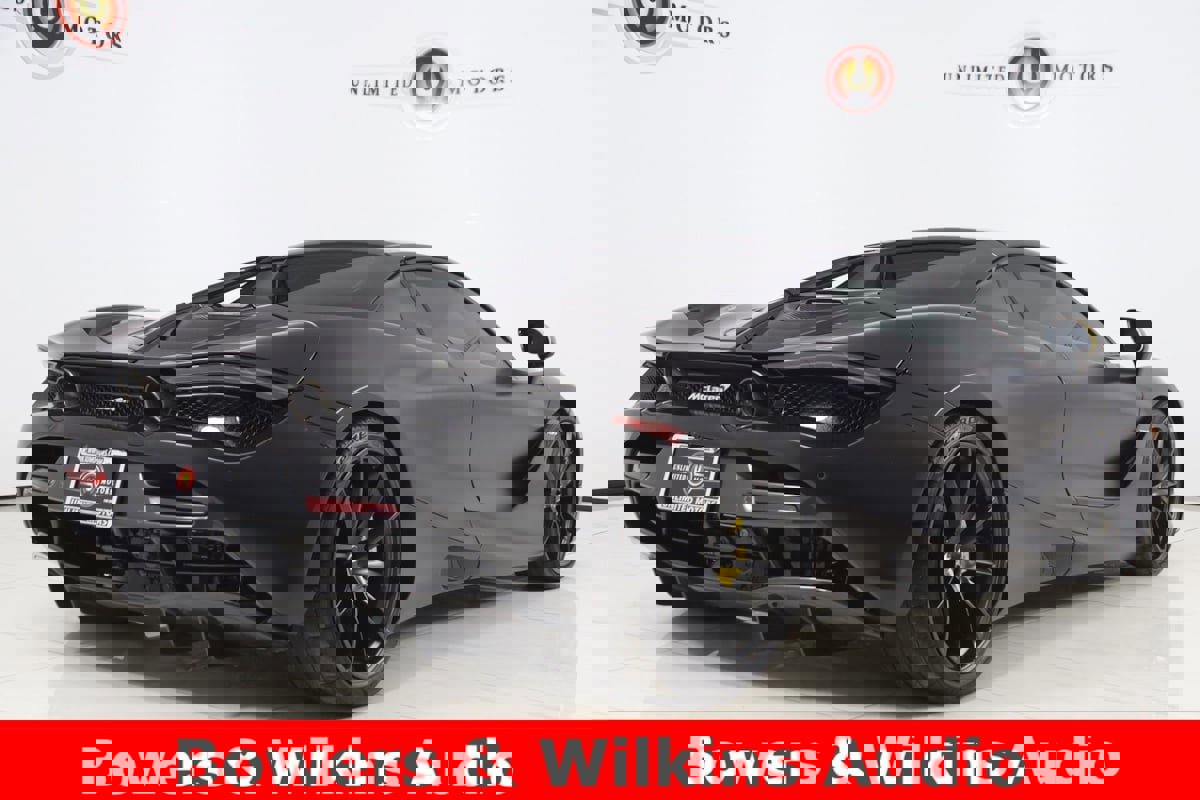 Used 2022 McLaren 720S Performance image 3