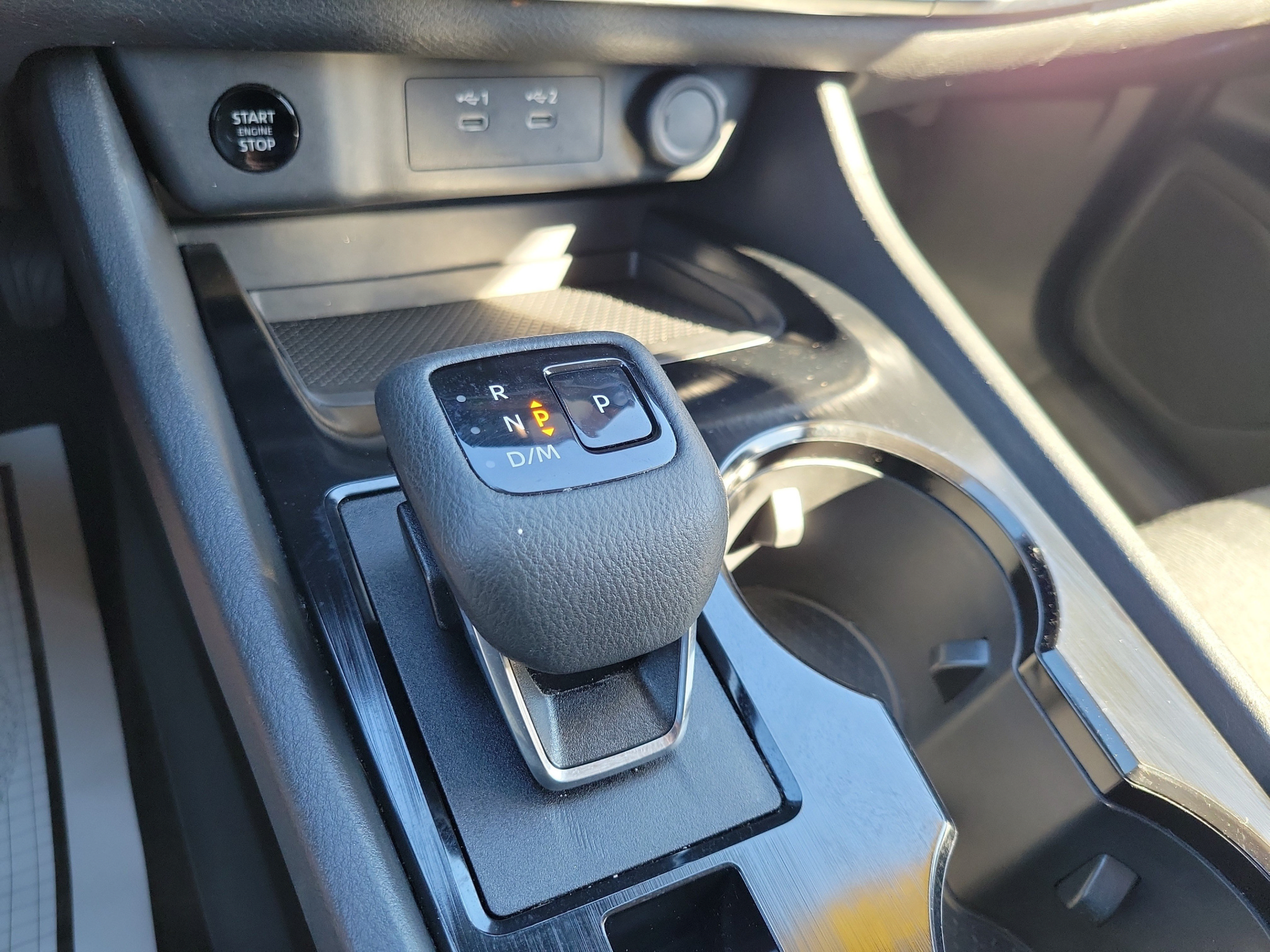 Used 2025 Nissan Rogue SV FWD image 32