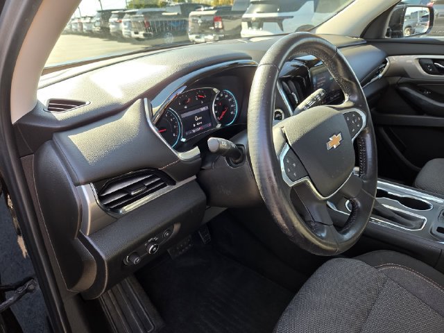Used 2020 Chevrolet Traverse LT FWD image 23