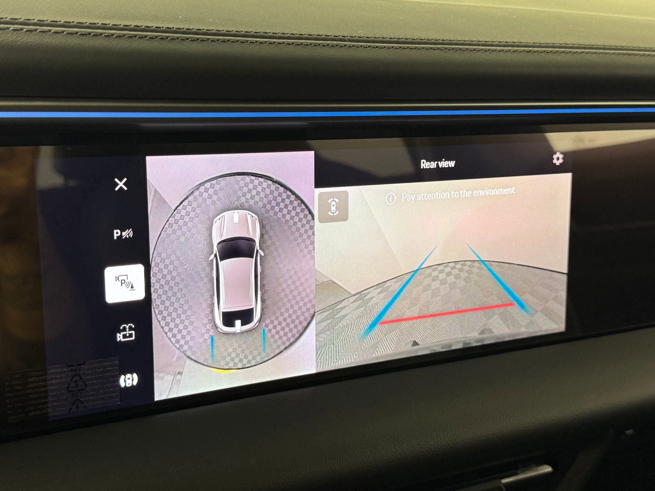 New 2025 Porsche Macan Electric image 28