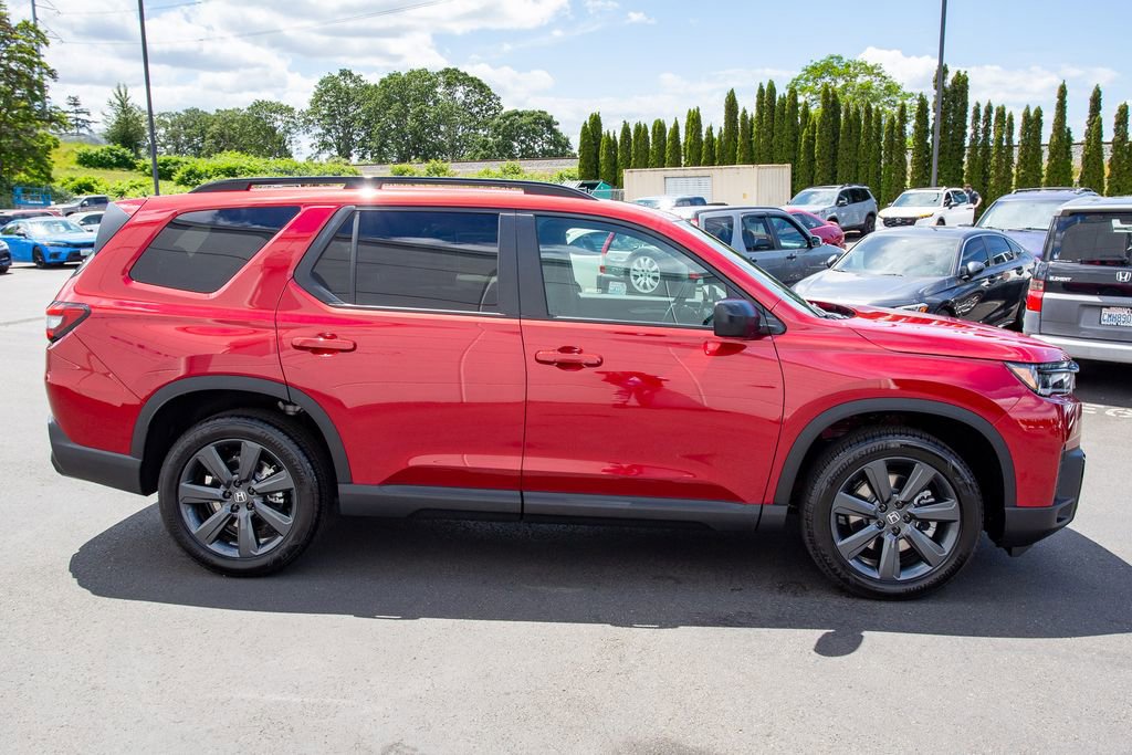 New 2026 Honda Pilot Sport image 5