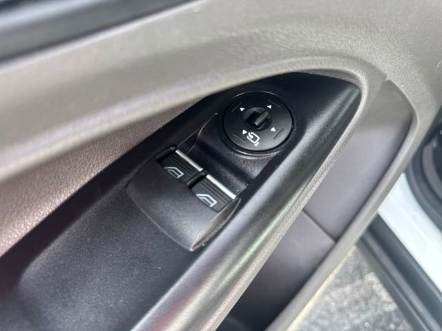 Used 2020 Ford Transit Connect XLT image 11