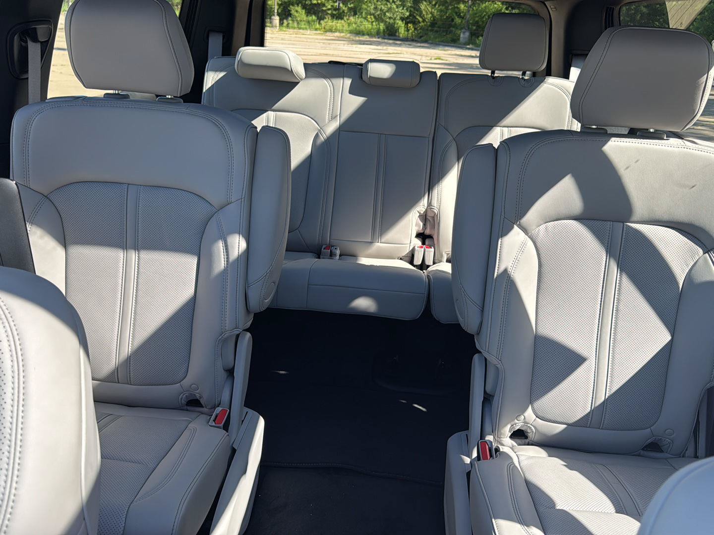 New 2026 Jeep Grand Wagoneer Limited AWD/4WD image 24