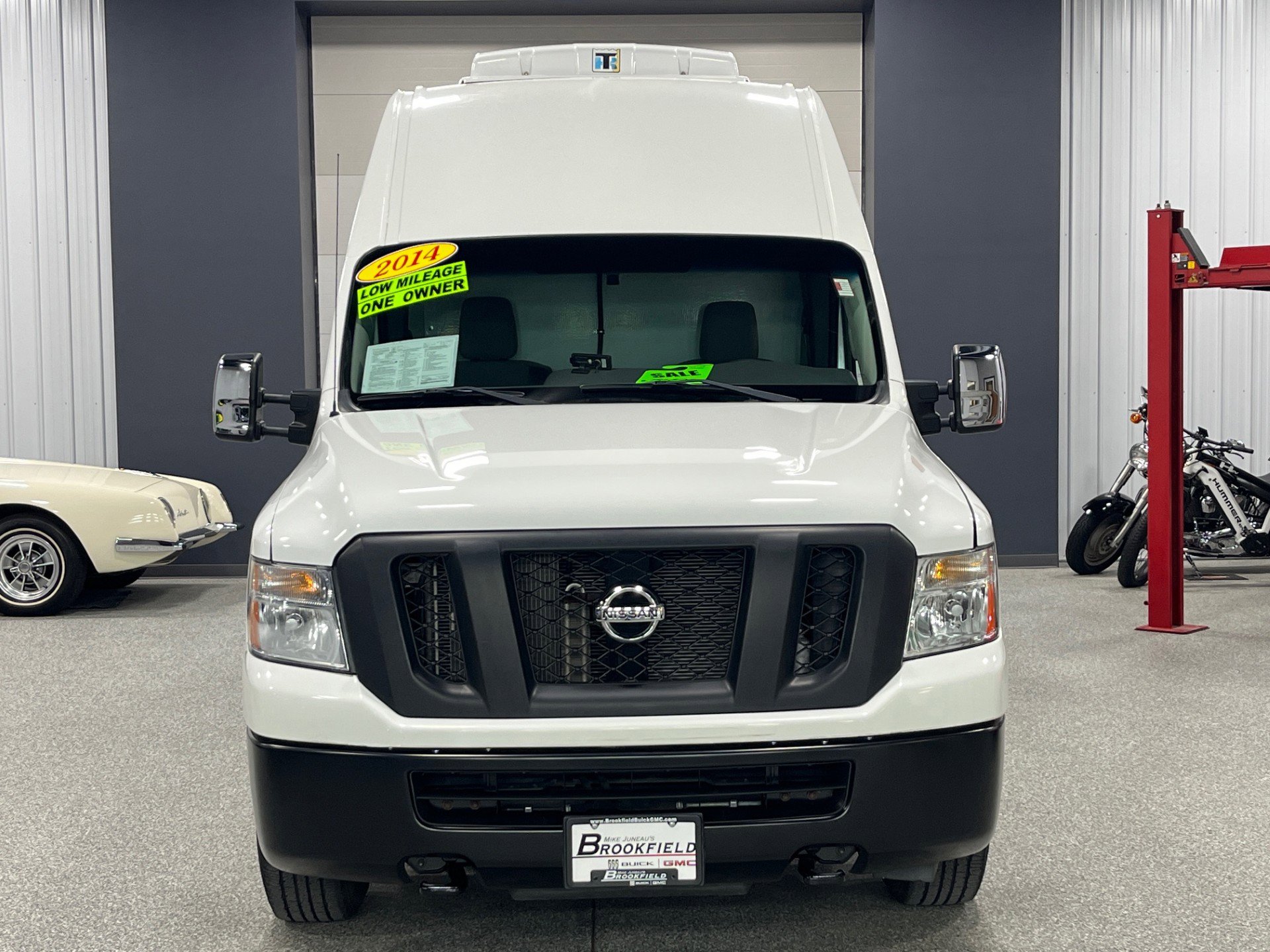 Used 2014 Nissan NV 3500 SV w/ Side & Curtain Airbag Package RWD image 9