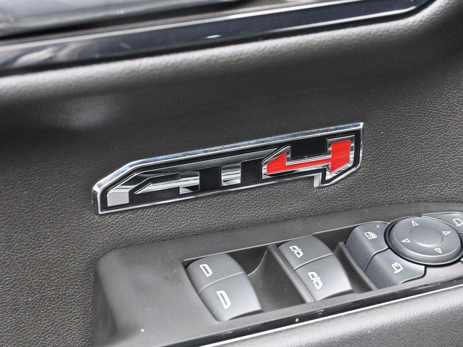 Used 2024 GMC Sierra 1500 AT4 w/ Technology Package image 12