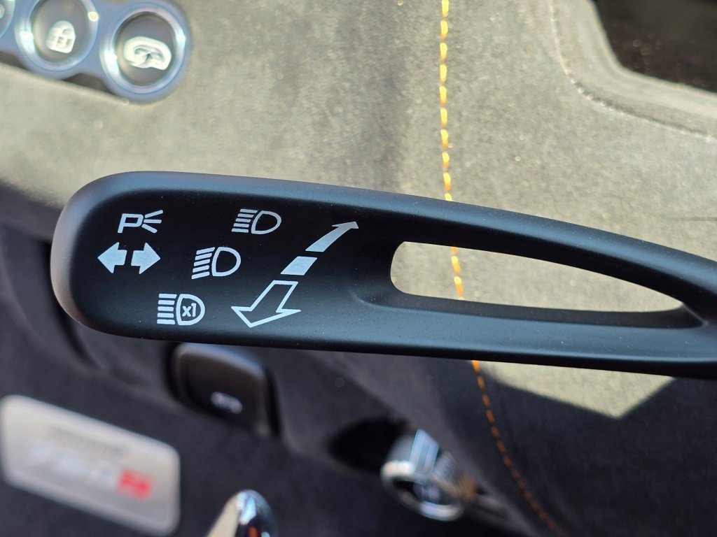 Used 2022 McLaren 720S Performance RWD image 23