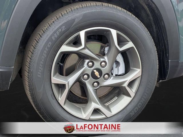 Used 2025 Chevrolet Trax LT w/ LT Convenience Package image 31