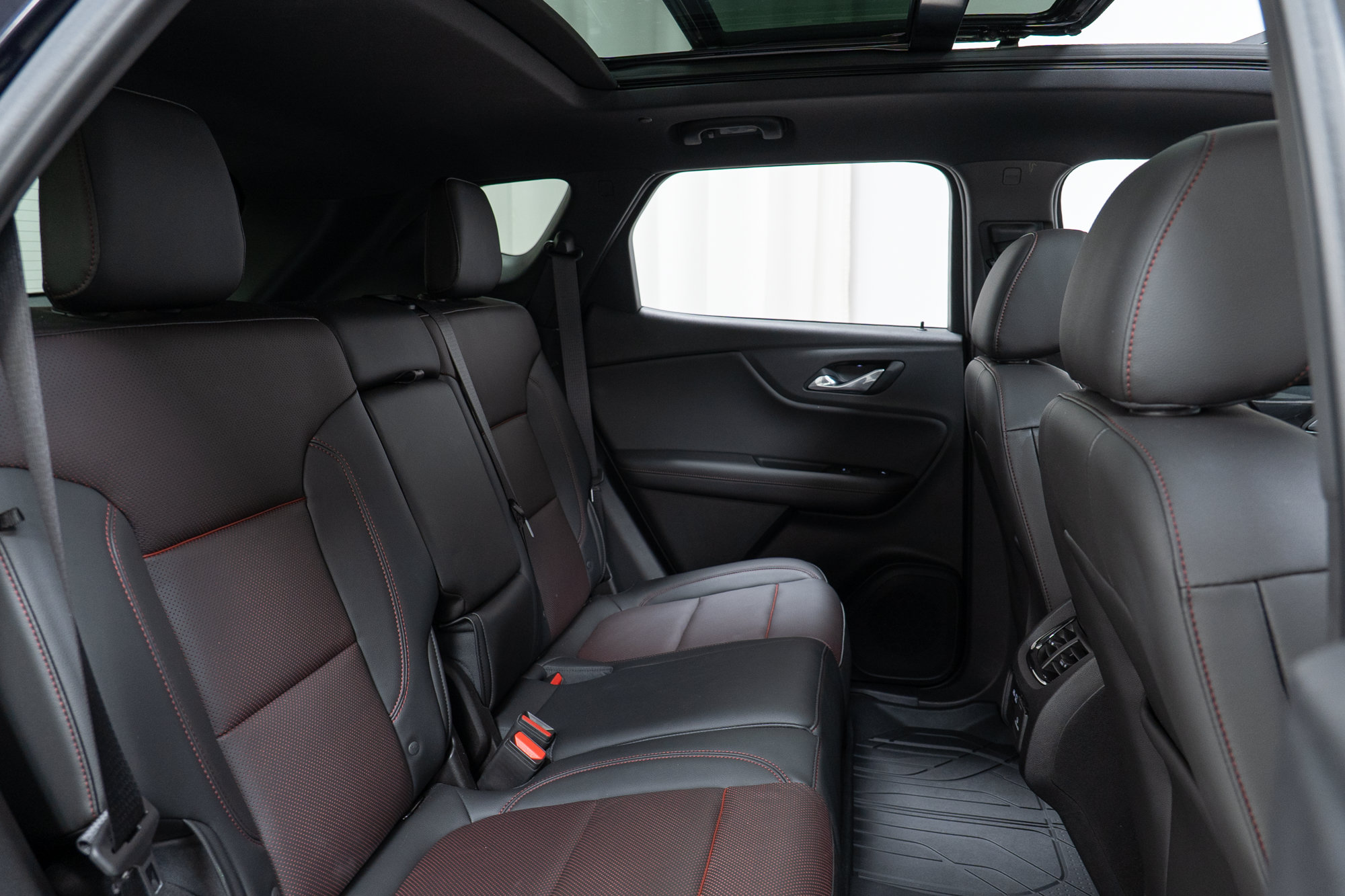 Used 2020 Chevrolet Blazer RS AWD/4WD image 24