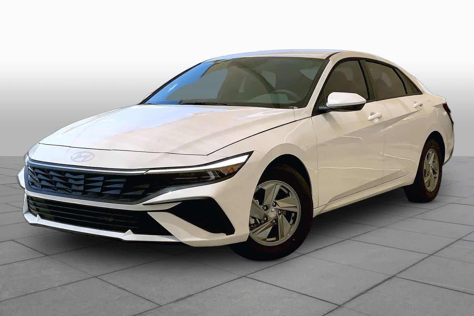 New 2026 Hyundai Elantra SE
