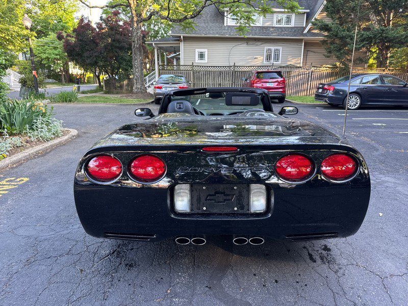 Used 2003 Chevrolet Corvette Convertible w/ Preferred Equipment Group1 RWD image 11