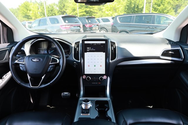 Used 2024 Ford Edge SEL AWD/4WD image 30