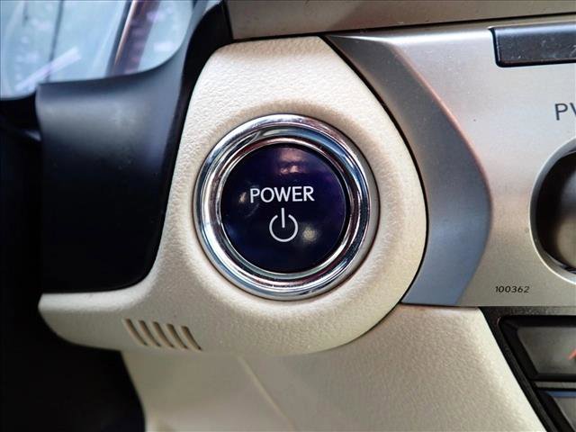 Used 2014 Lexus ES 300h w/ Luxury Package w/Bamboo Trim image 23