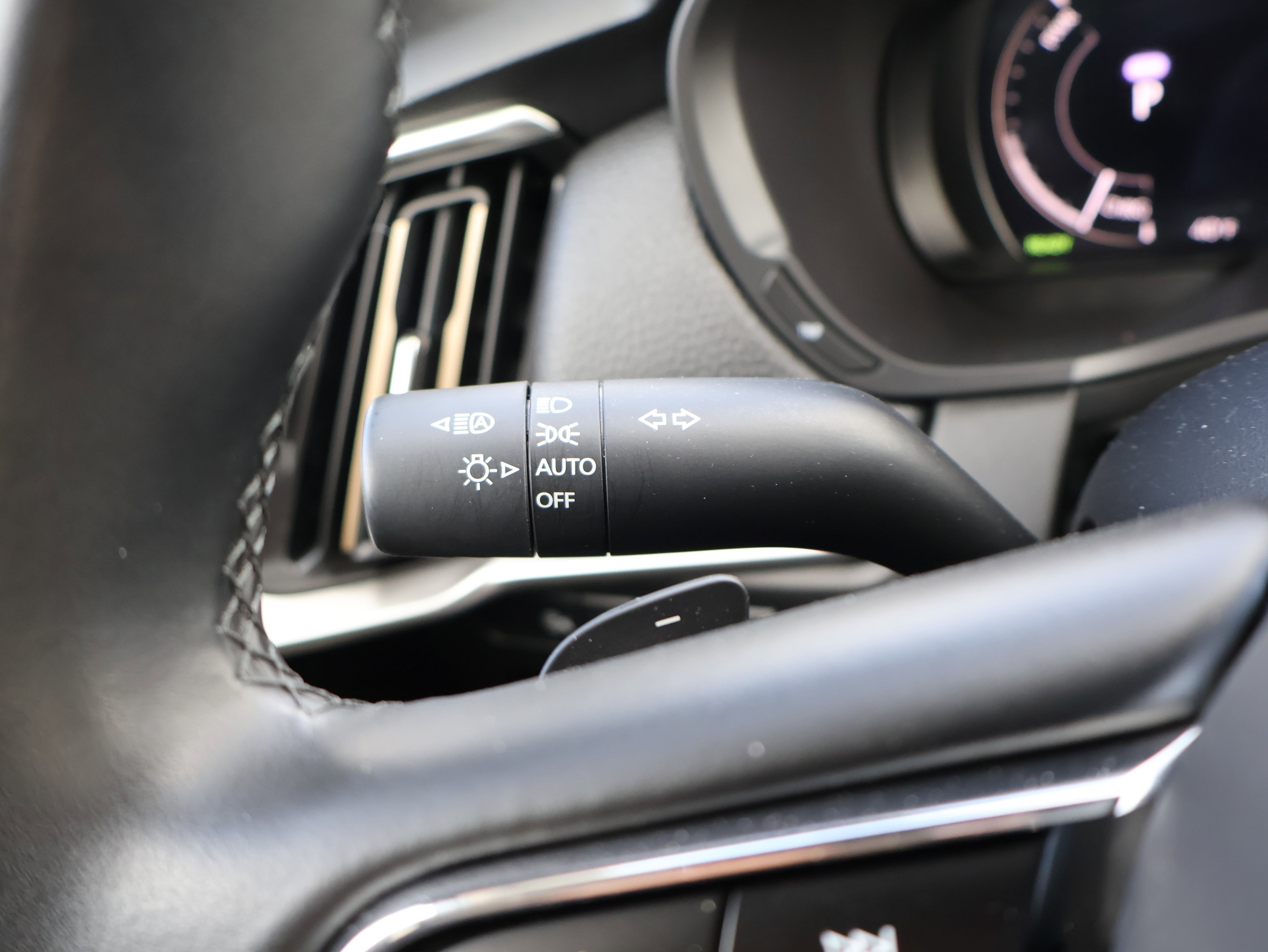 Certified 2025 MAZDA CX-70 Plug-In Hybrid w/ Premium Pkg image 38