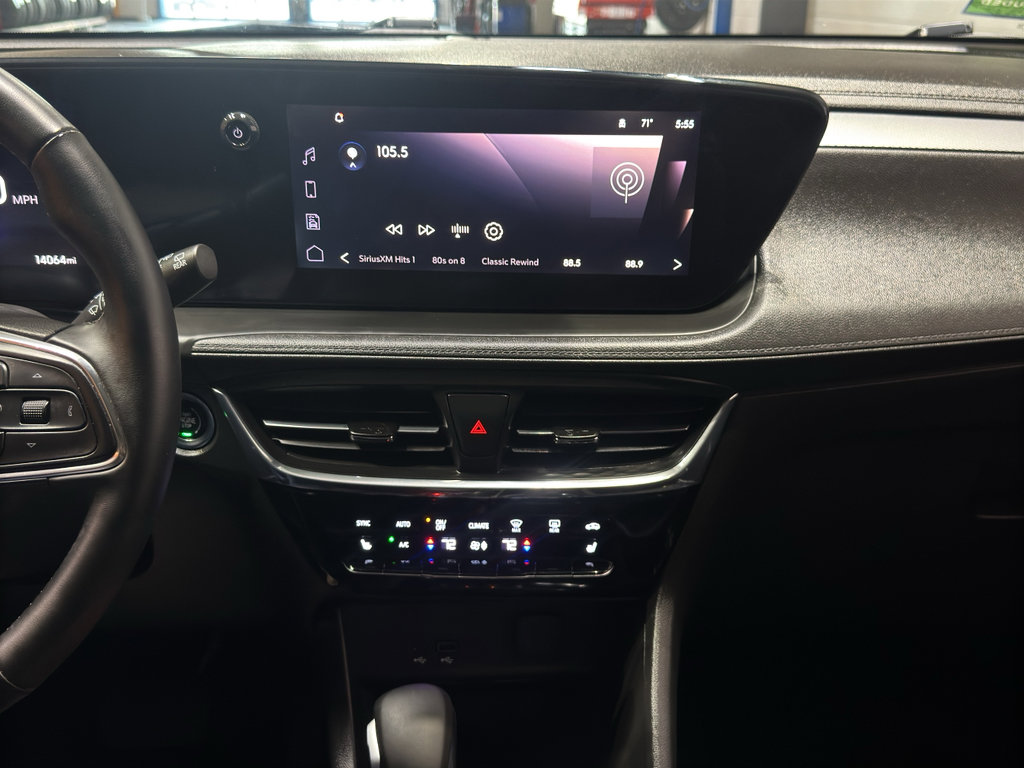 Used 2024 Buick Encore GX Avenir w/ Avenir Technology Package image 29