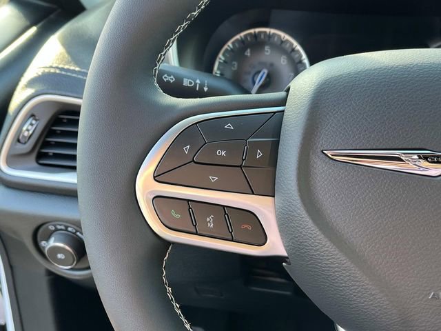 New 2026 Chrysler Pacifica Select FWD image 24