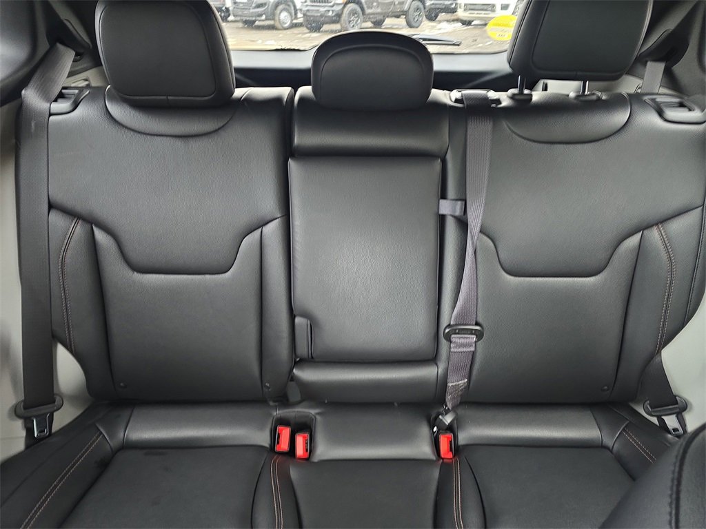 Used 2023 Jeep Compass Limited image 24