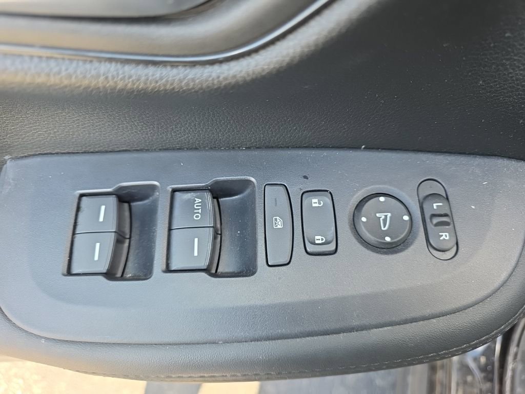 Used 2024 Honda HR-V LX image 12