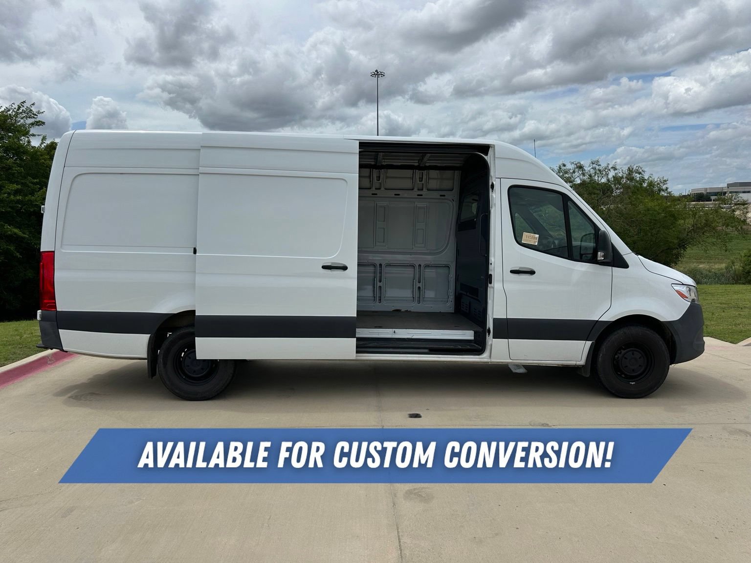 Used 2022 Mercedes-Benz Sprinter 2500 image 21