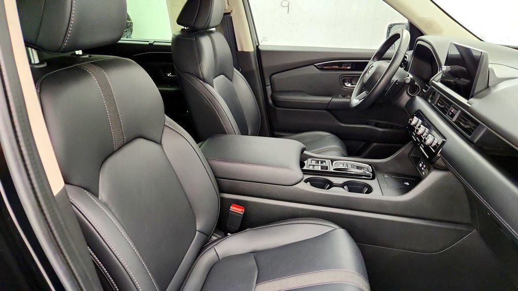 Used 2023 Honda Pilot EX-L image 24