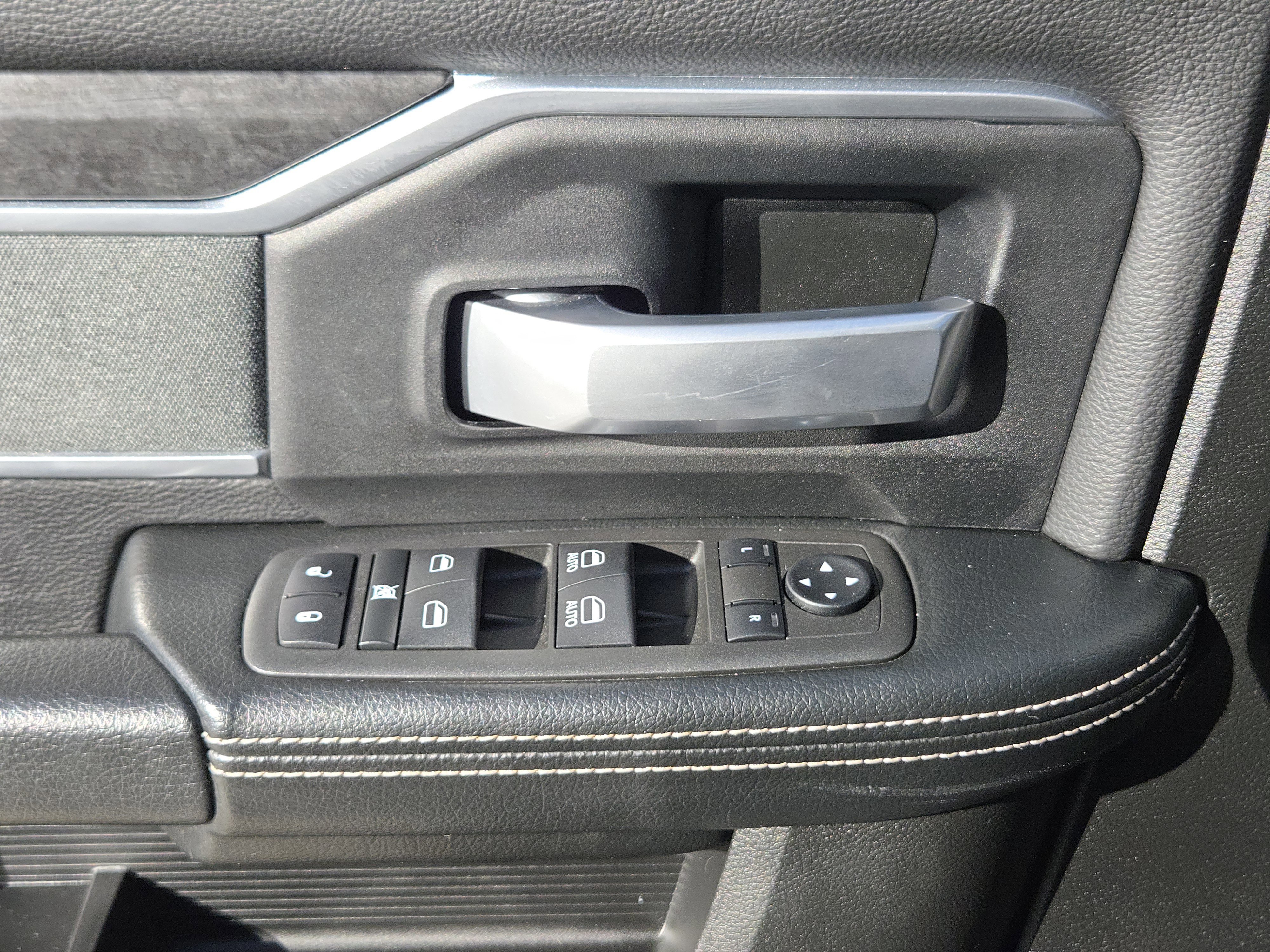 Used 2022 RAM 2500 Lone Star w/ Night Edition image 22