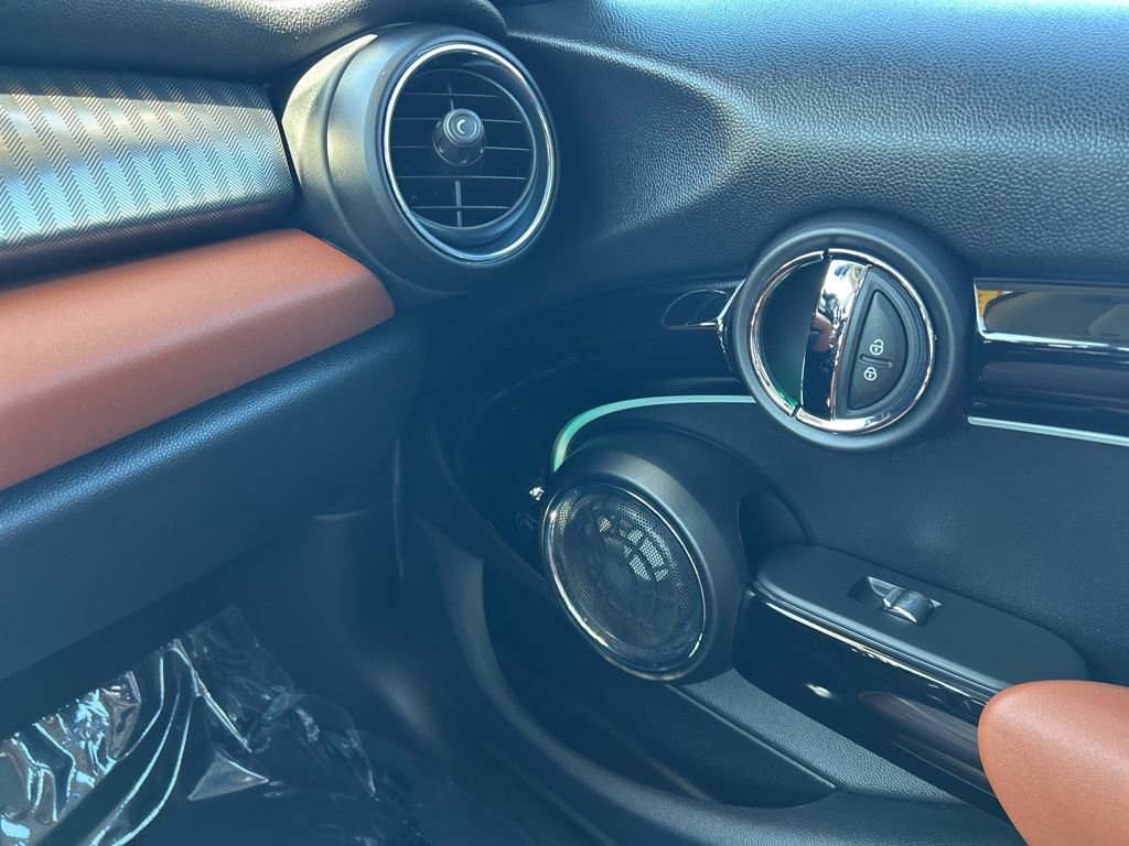 Used 2019 MINI Cooper S FWD image 16