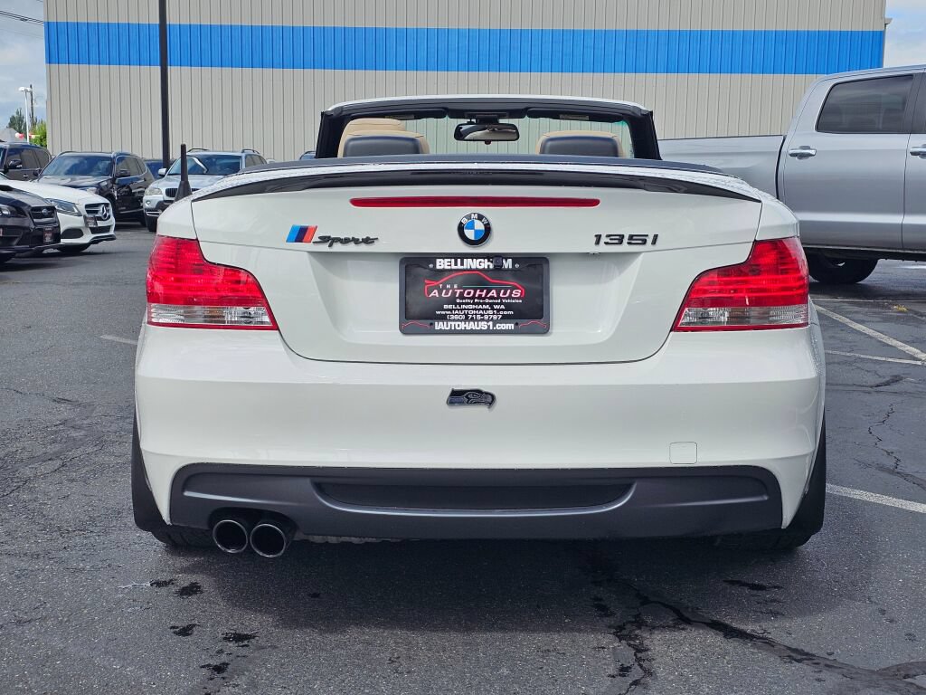 Used 2008 BMW 135i Convertible RWD image 4