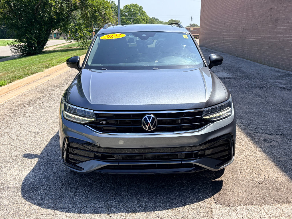 Used 2022 Volkswagen Tiguan SE R-Line AWD/4WD image 8