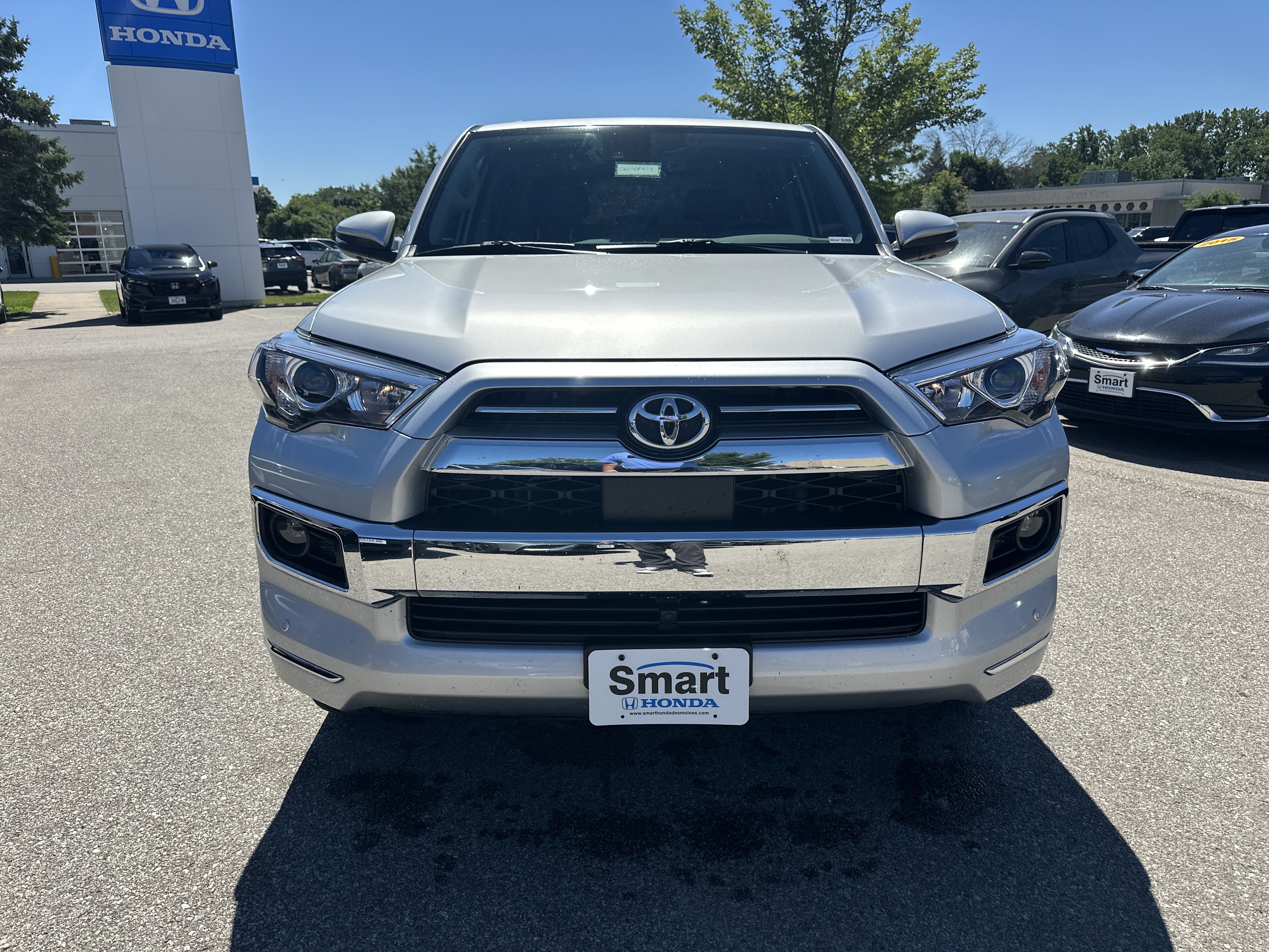 Used 2023 Toyota 4Runner Limited AWD/4WD image 8