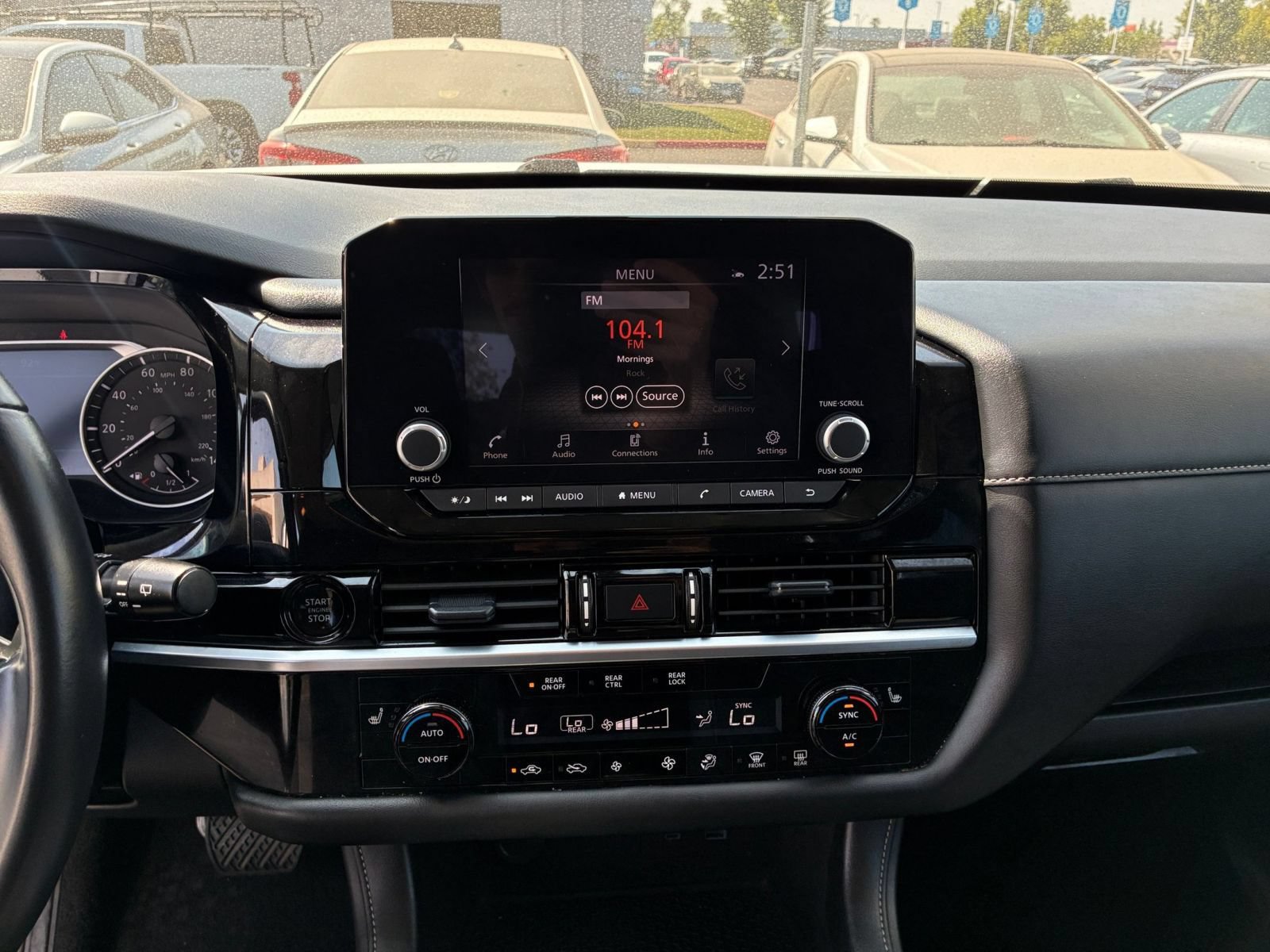 Used 2025 Nissan Pathfinder SV AWD/4WD image 16