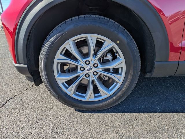 Used 2022 Ford Explorer XLT w/ Equipment Group 202A image 10