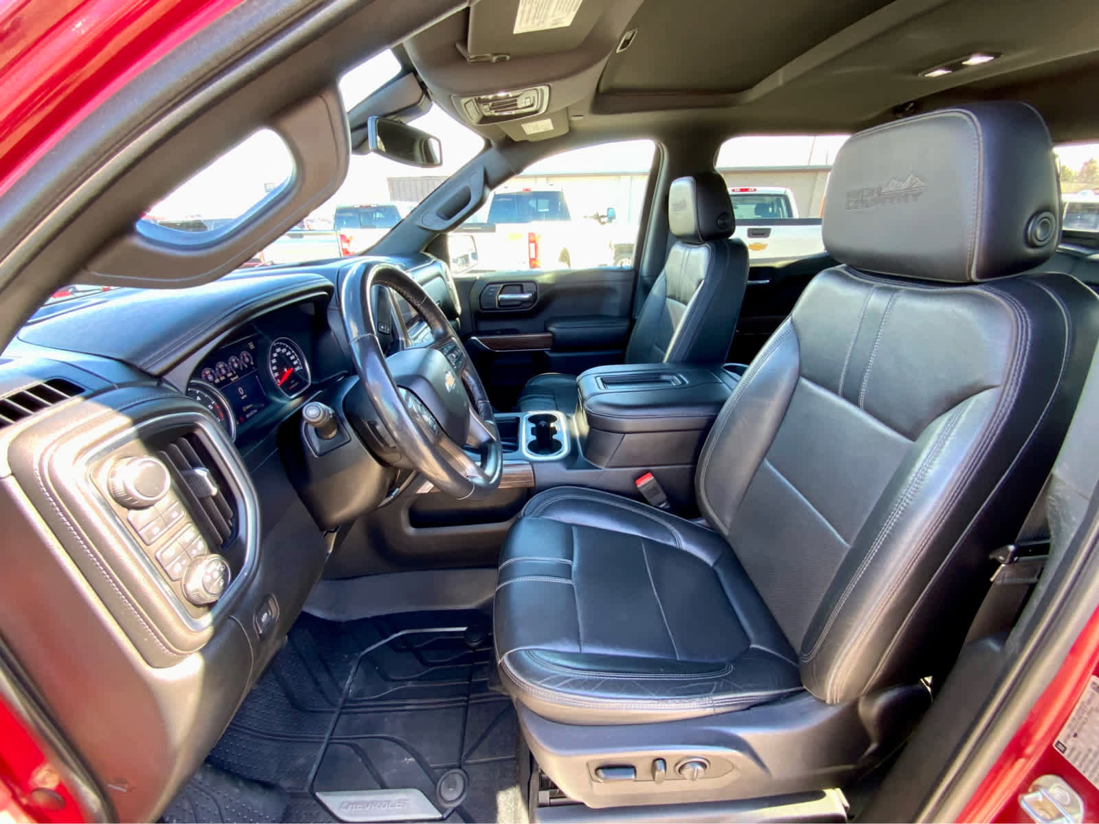 Used 2019 Chevrolet Silverado 1500 High Country image 21