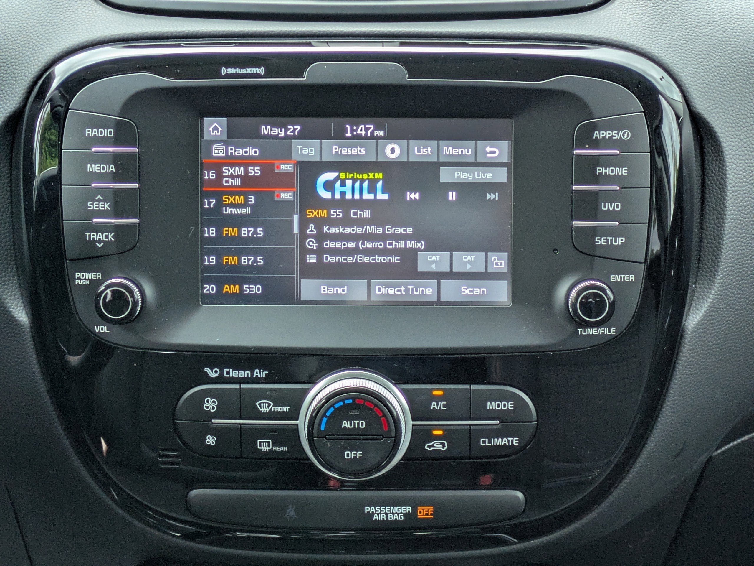 Used 2017 Kia Soul ! FWD image 16
